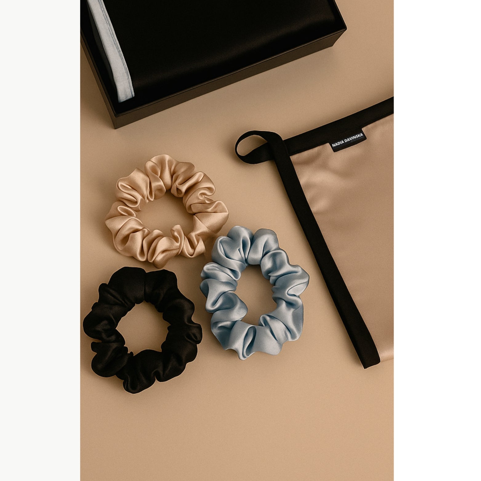 Noir - Ritual (Facial towel + scrunchie)