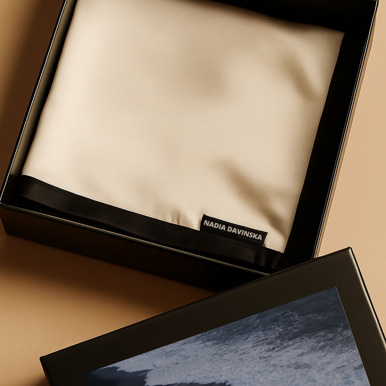 Pure Silk Facial Towel - Noir